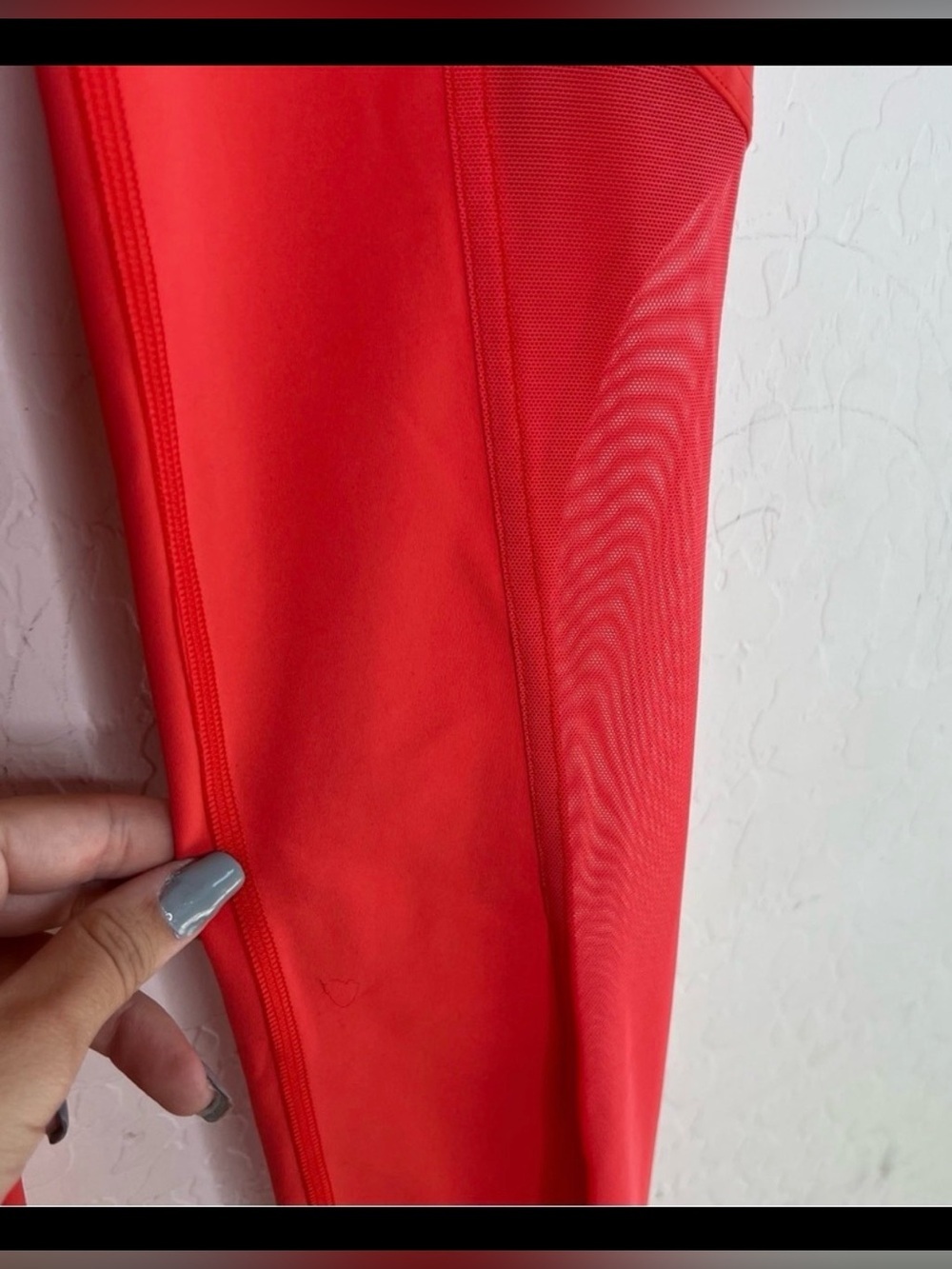 Lululemon Mastered Motion High-Rise Tight 28” Thermal Red Mesh Size 4 - Picture 7 of 9
